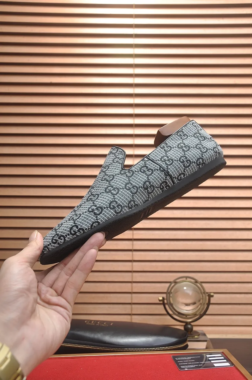 Men's men's shoes💰460💶[GUCCI Gucci] Men's wallet shoes🇮🇹Official website original 1:1 mold opening, original quality💯The upper is made of imported cowhide and Gucci original fabric➕Breathable cotton sheep lining, fine workmanship, high-end atmosphere. Has a fashionable and exemplary look. Rubber wear-resistant and anti-slip outsole. Code number: 38-44